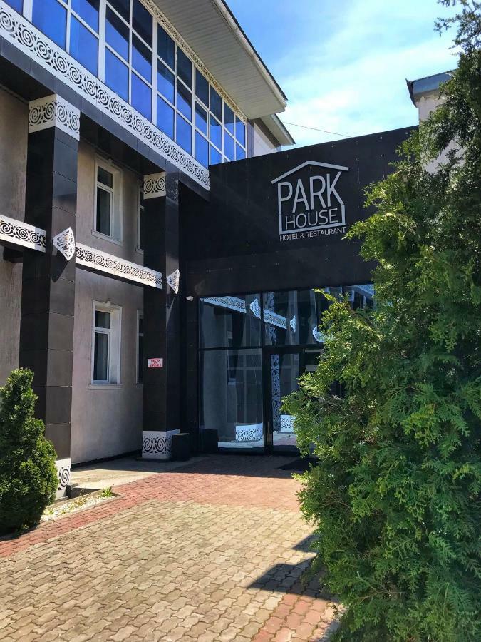 Hotel Park House Tałdykorgan Zewnętrze zdjęcie